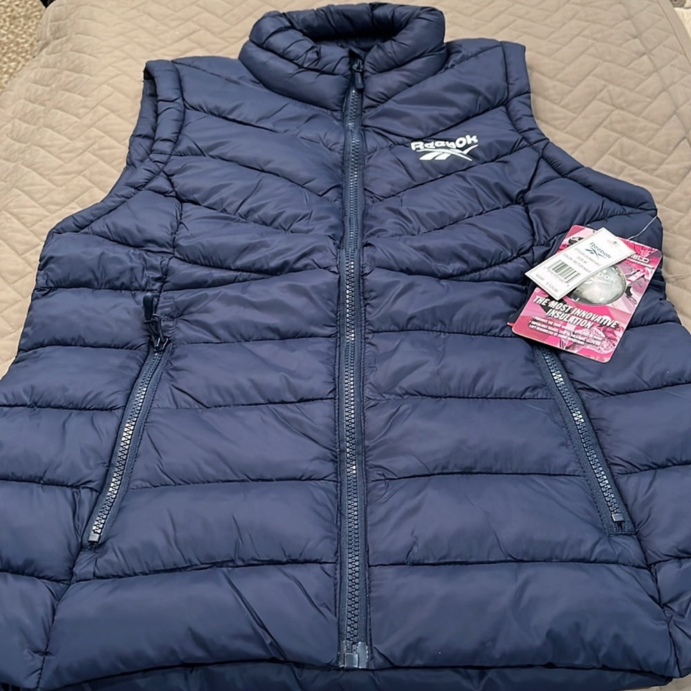 Reebok Women's Navy Glacier Shield Vest/NWT/M
